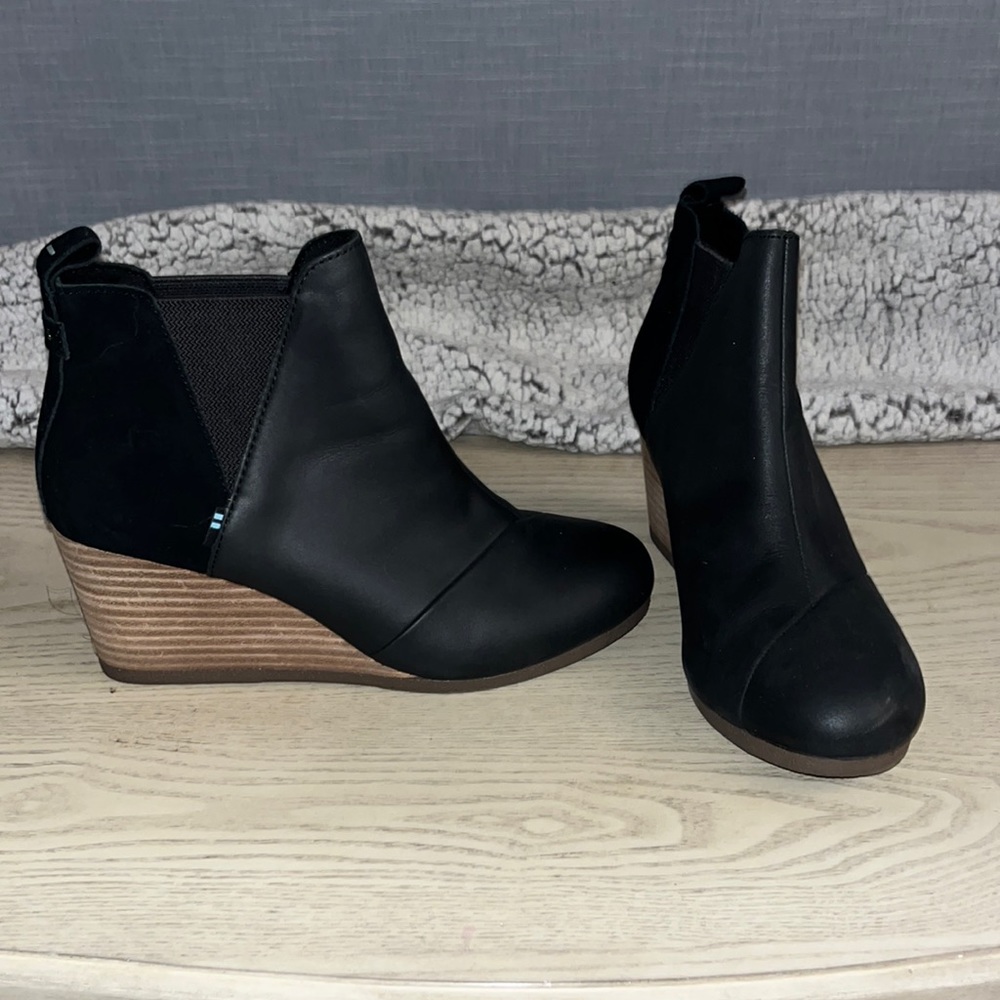 TOMS Kelsey Wedge Bootie